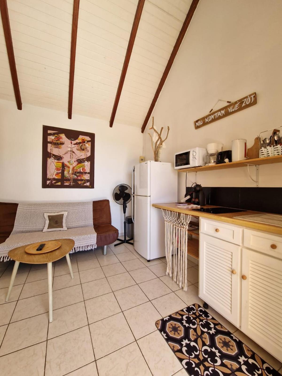 gîtes THO KOBA Saint-Claude Extérieur photo